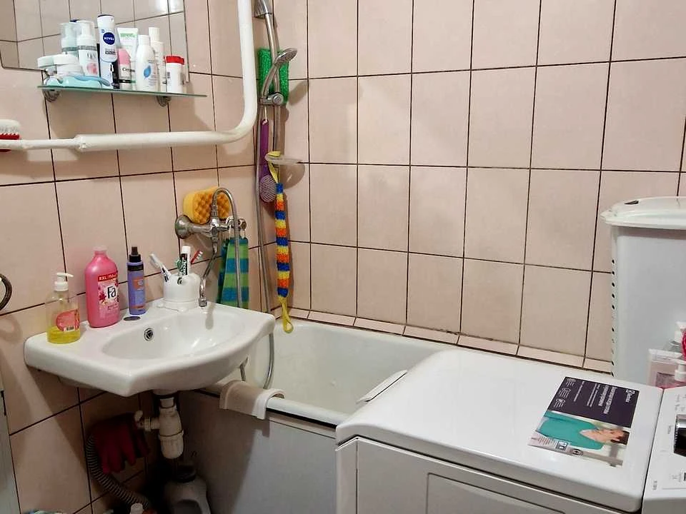 Apartment. Dnipro, Robochyy lane.