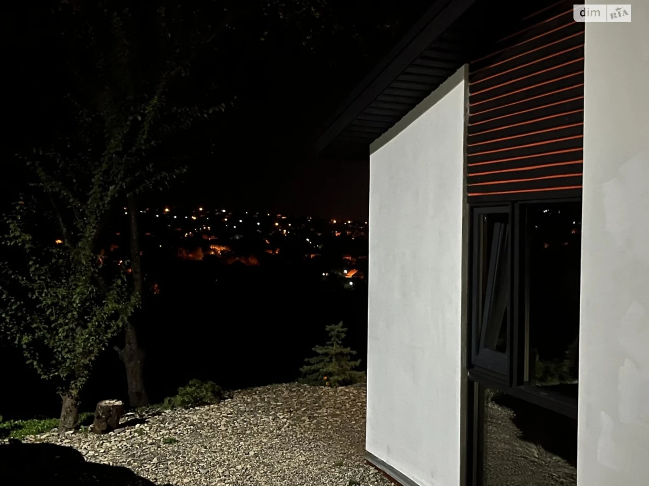 Sale of House in Rosh Styn