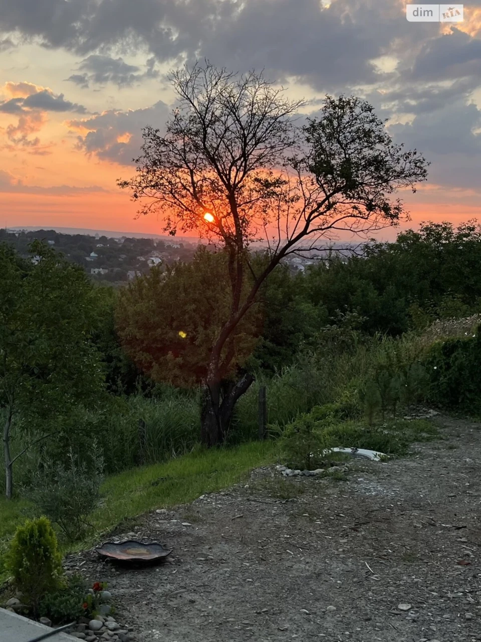 Sale of House in Rosh Styn