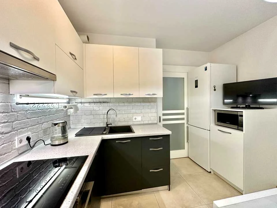 Apartment. European Union Avenue, Podil