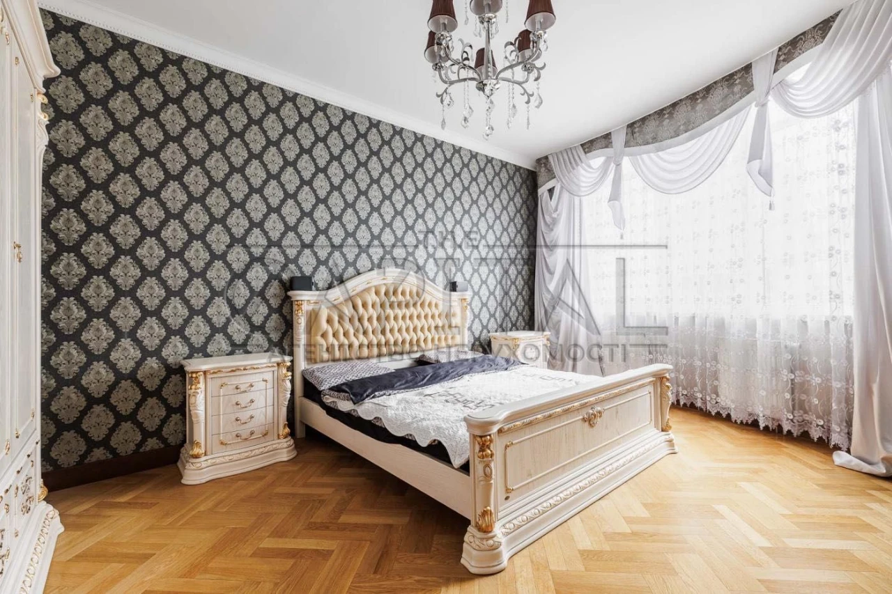 Продаж красивої 2к квартири в класичному стилі ЖК Смарагдови