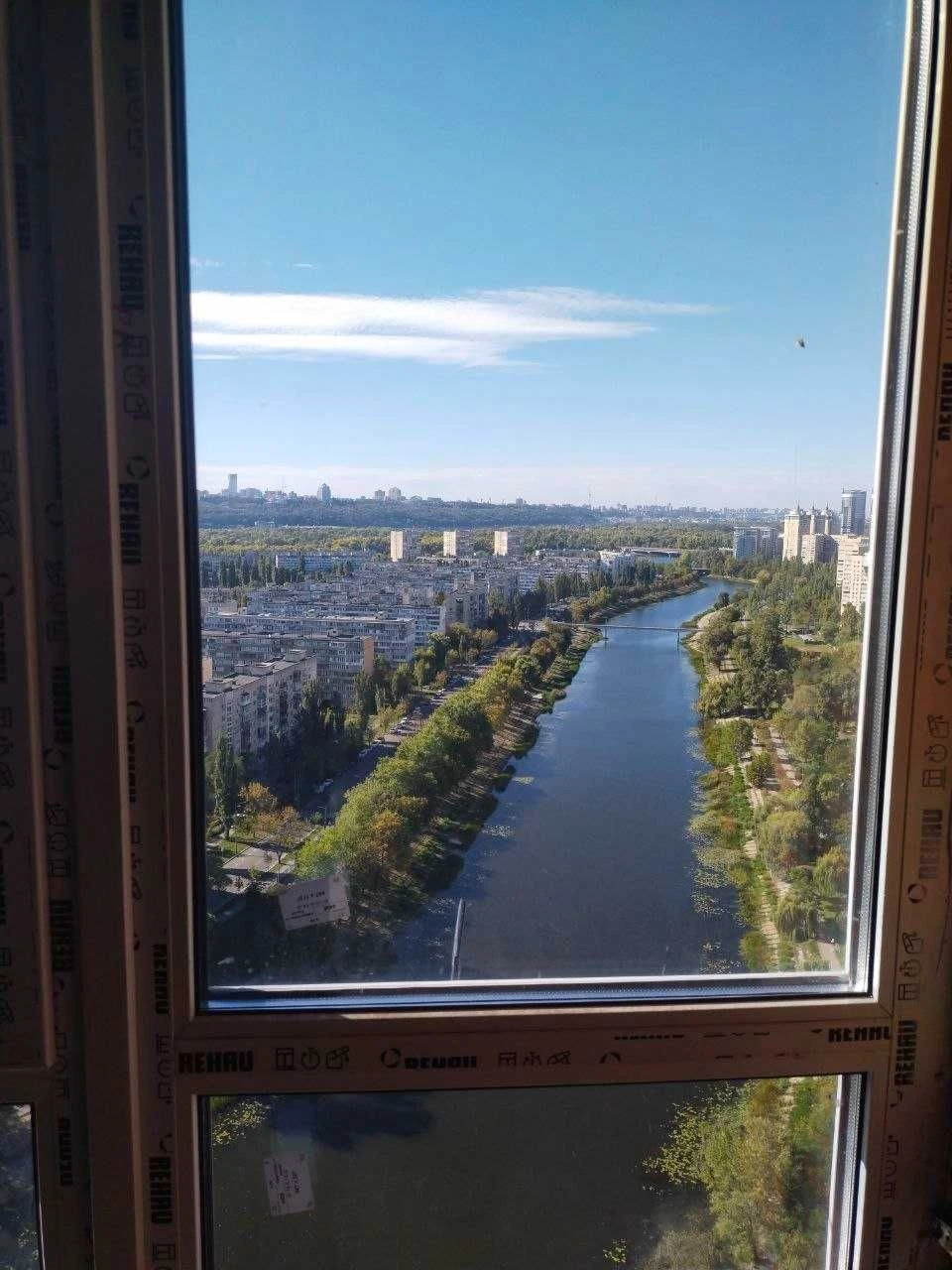 RUSANIV RESIDENCE Penthouse apartment with 3 rooms, street, Eugene Sverstuka, 54.