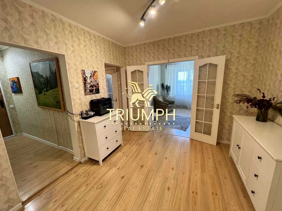 Apartment. Anna Akhmatova Street, Kyiv