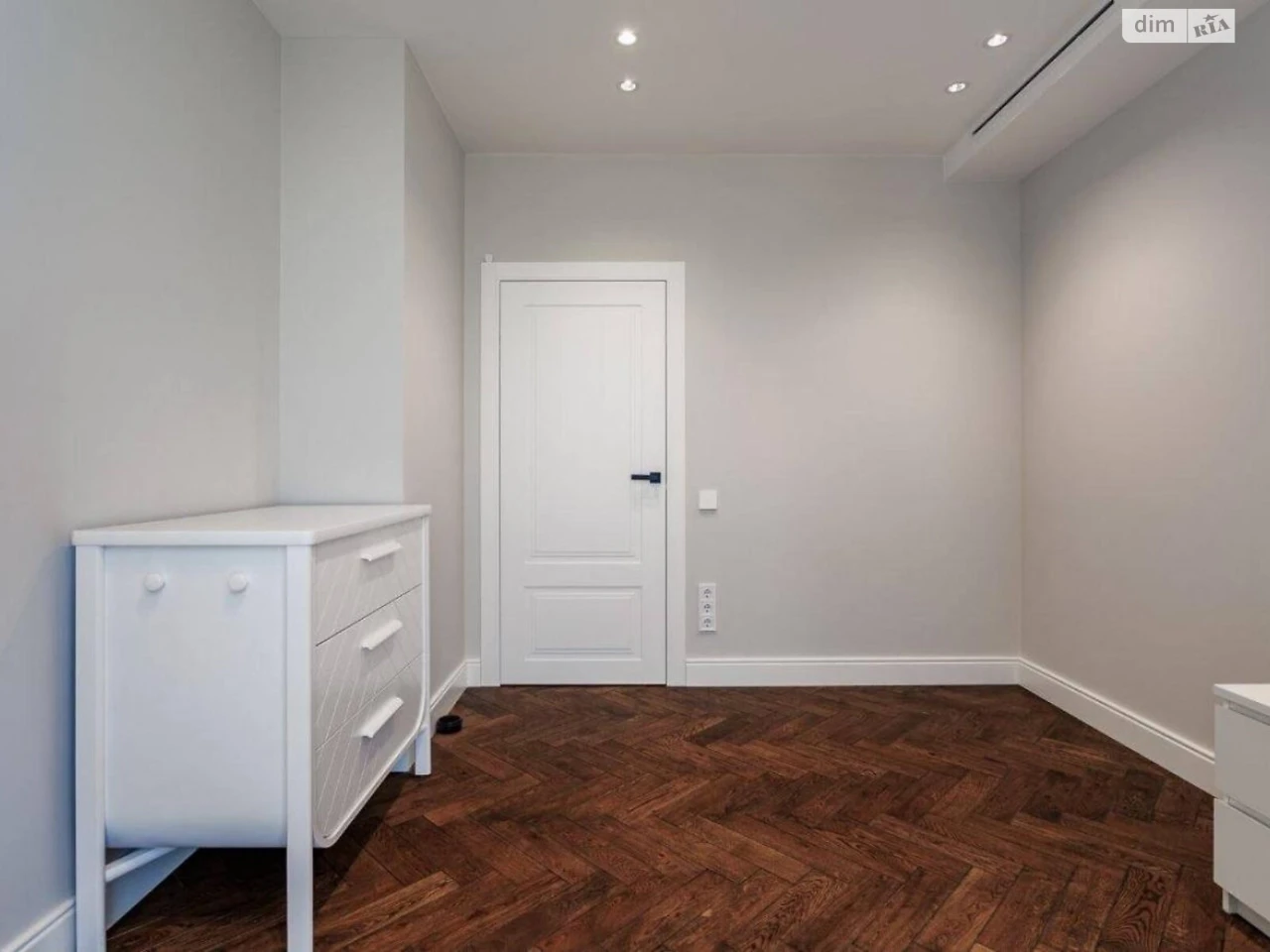 Apartment for Sale - Darnytsky District