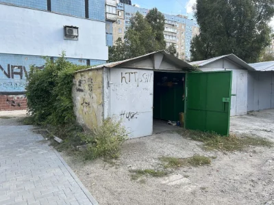 For sale Metal Garage