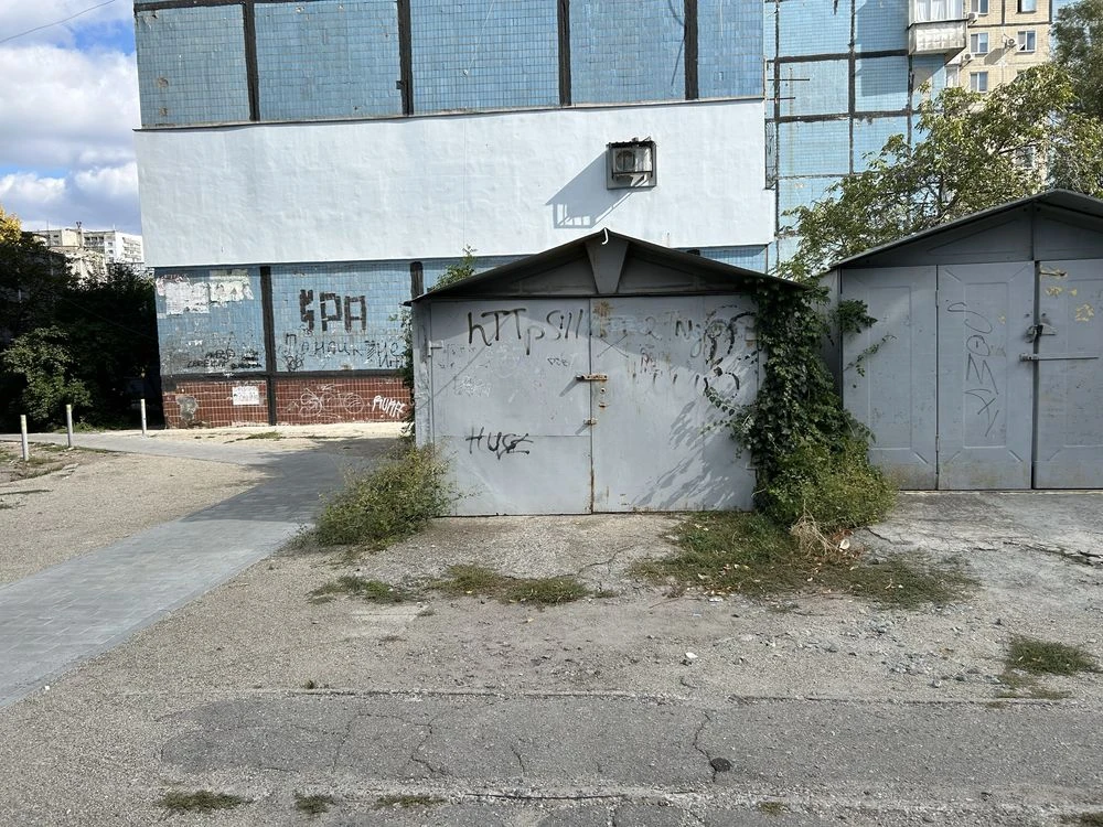 For sale Metal Garage