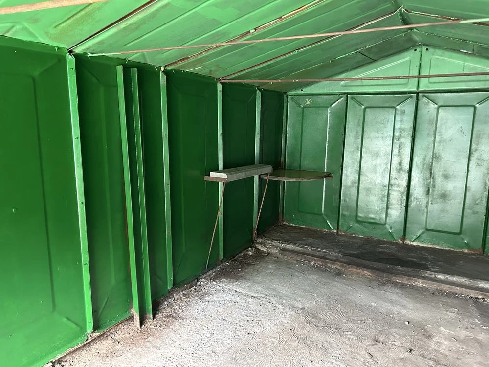 For sale Metal Garage