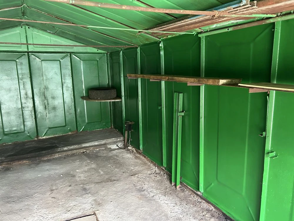 For sale Metal Garage
