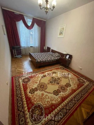 Two-bedroom apartment in the Center, Greek / Canat Street