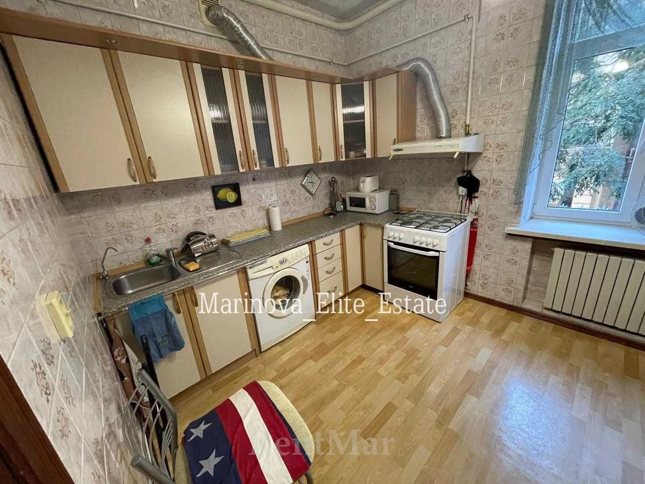 Two-bedroom apartment in the Center, Greek / Canat Street