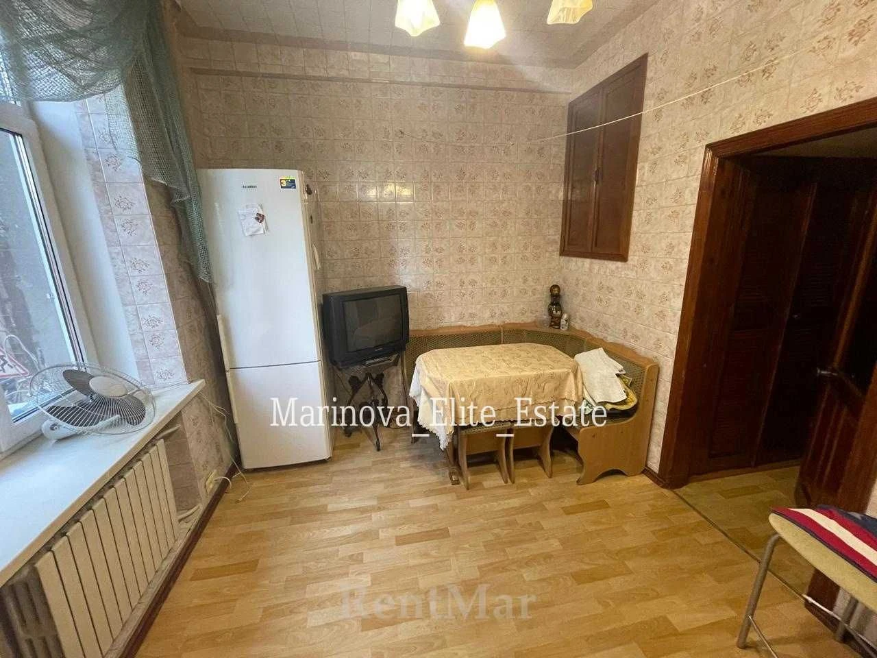 Two-bedroom apartment in the Center, Greek / Canat Street