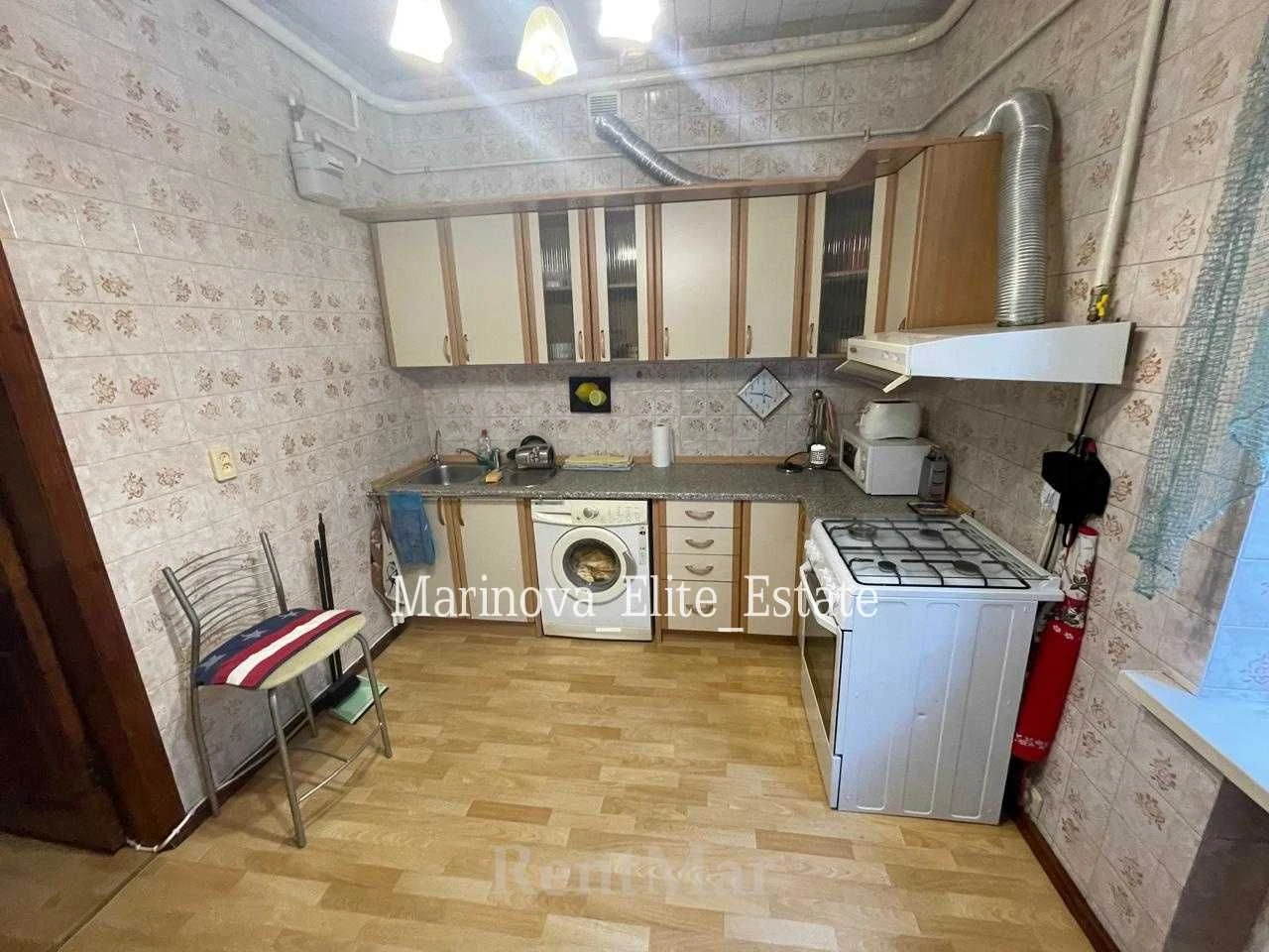 Two-bedroom apartment in the Center, Greek / Canat Street