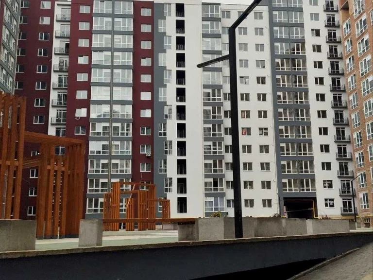 Apartment. Ivano-Frankivsk, Kniahinin st.