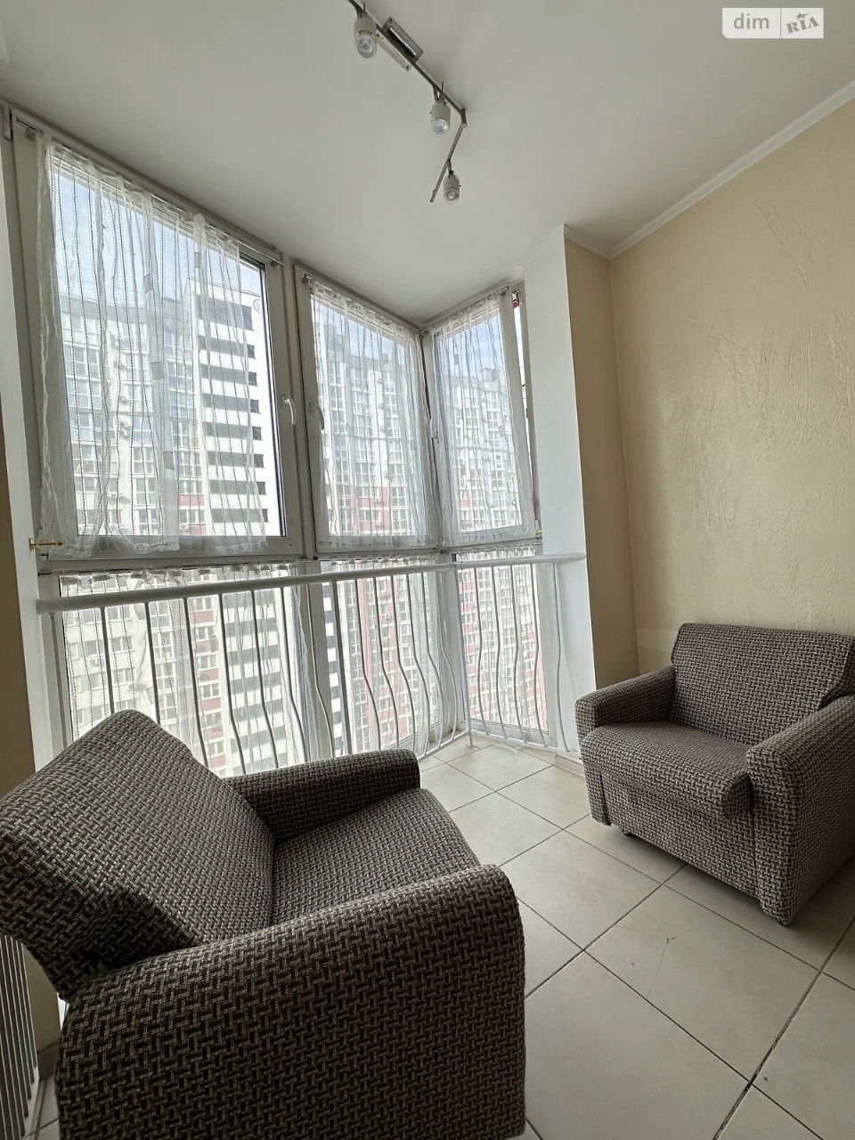 Long-Term Rental Apartment, Pozniaky