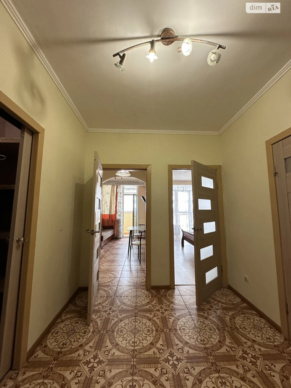 Long-Term Rental Apartment, Pozniaky