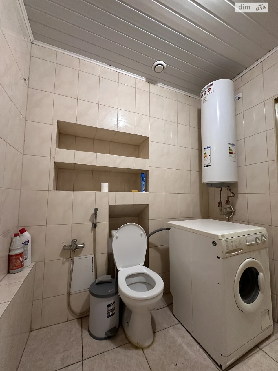 Long-Term Rental Apartment, Pozniaky