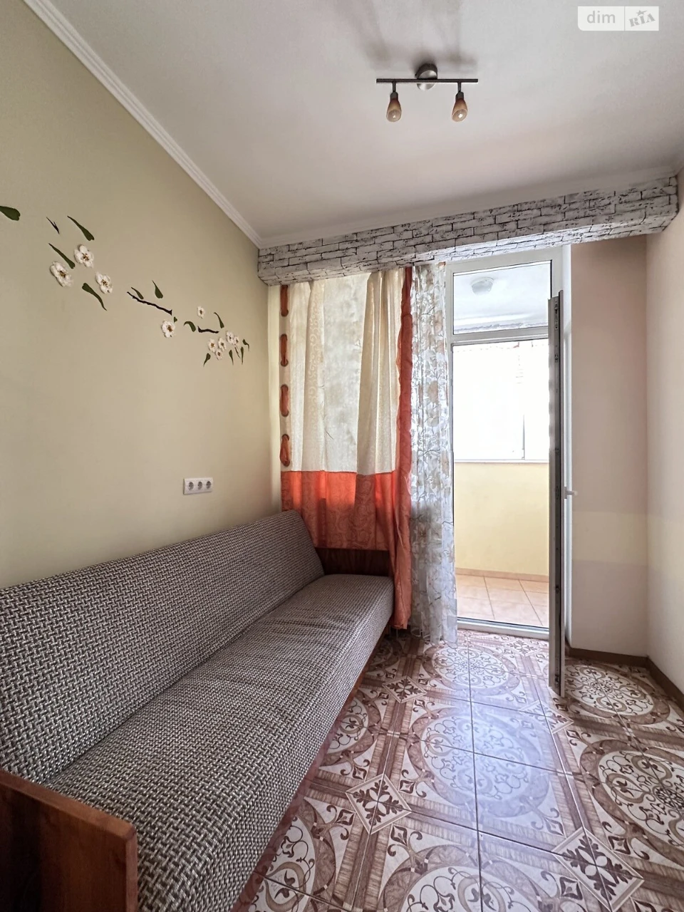 Long-Term Rental Apartment, Pozniaky