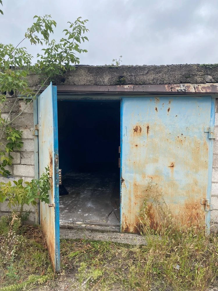 For Sale!! Garage