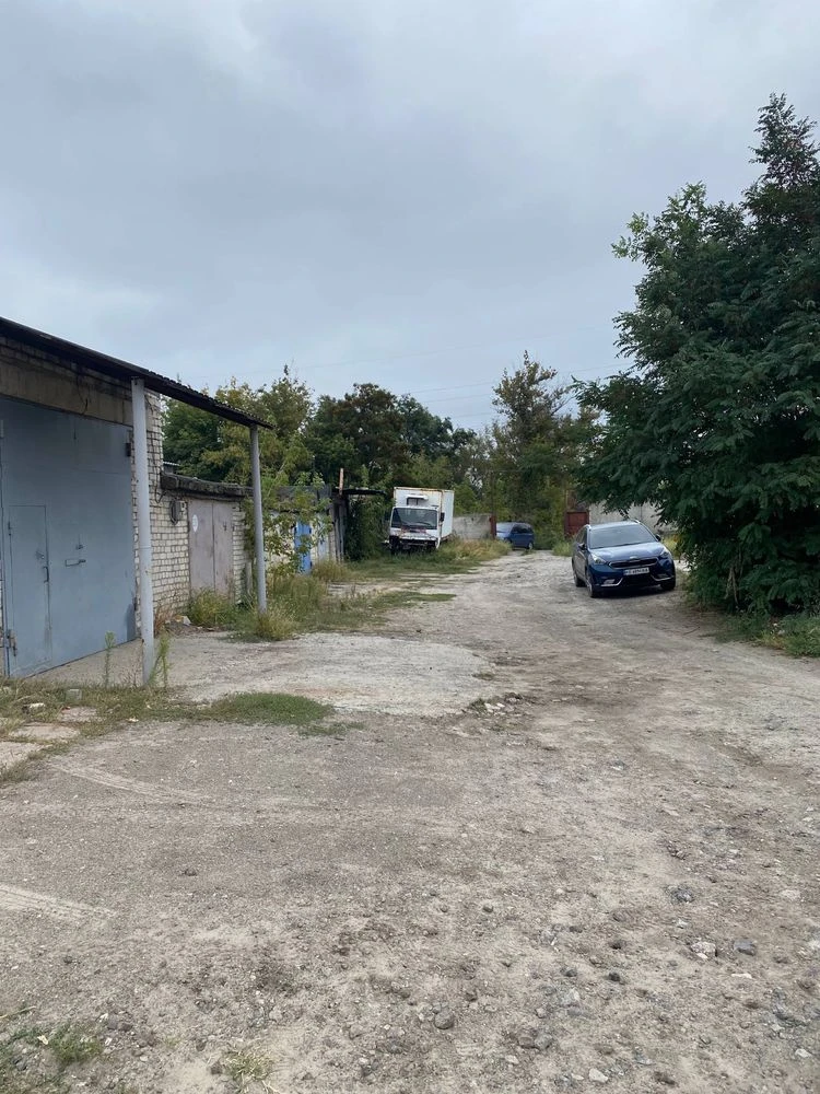 For Sale!! Garage