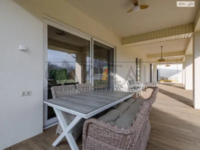 Long-Term Rental House, Holosiiv