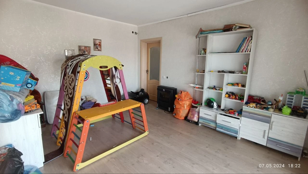 Продаж будинку 240 м з меблями та технікою