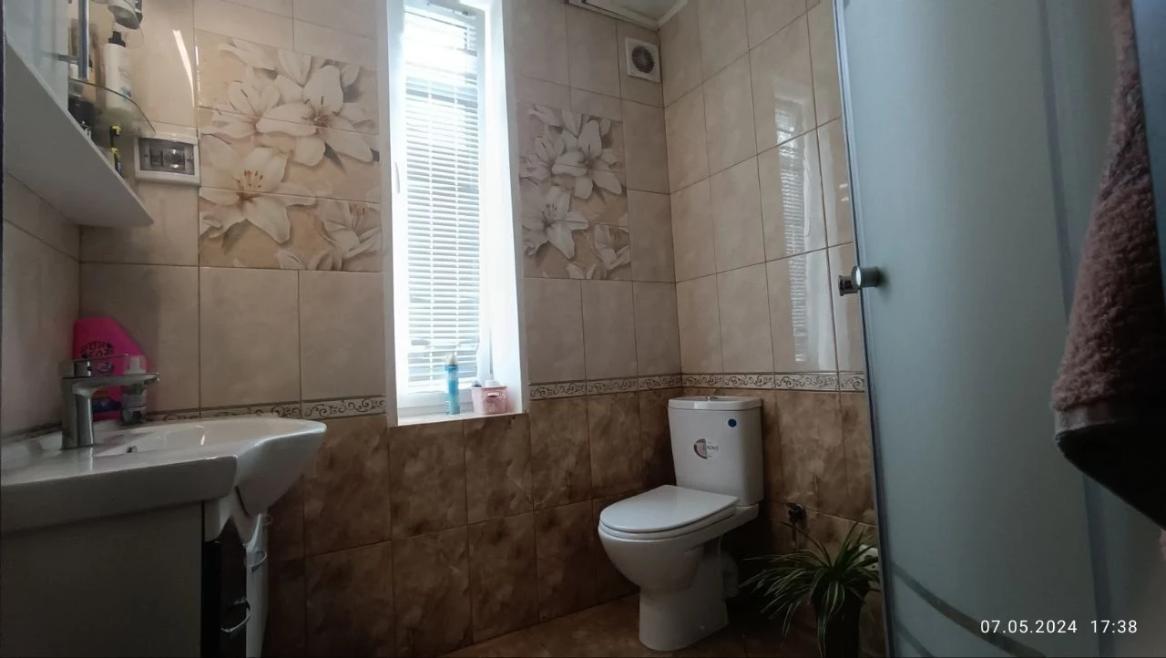 Продаж будинку 240 м з меблями та технікою