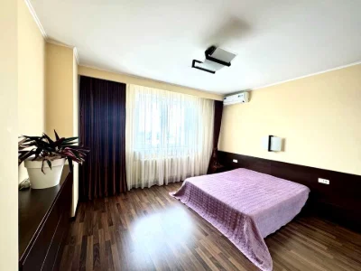 Apartment. Alexander Mishugy Street, Kyiv