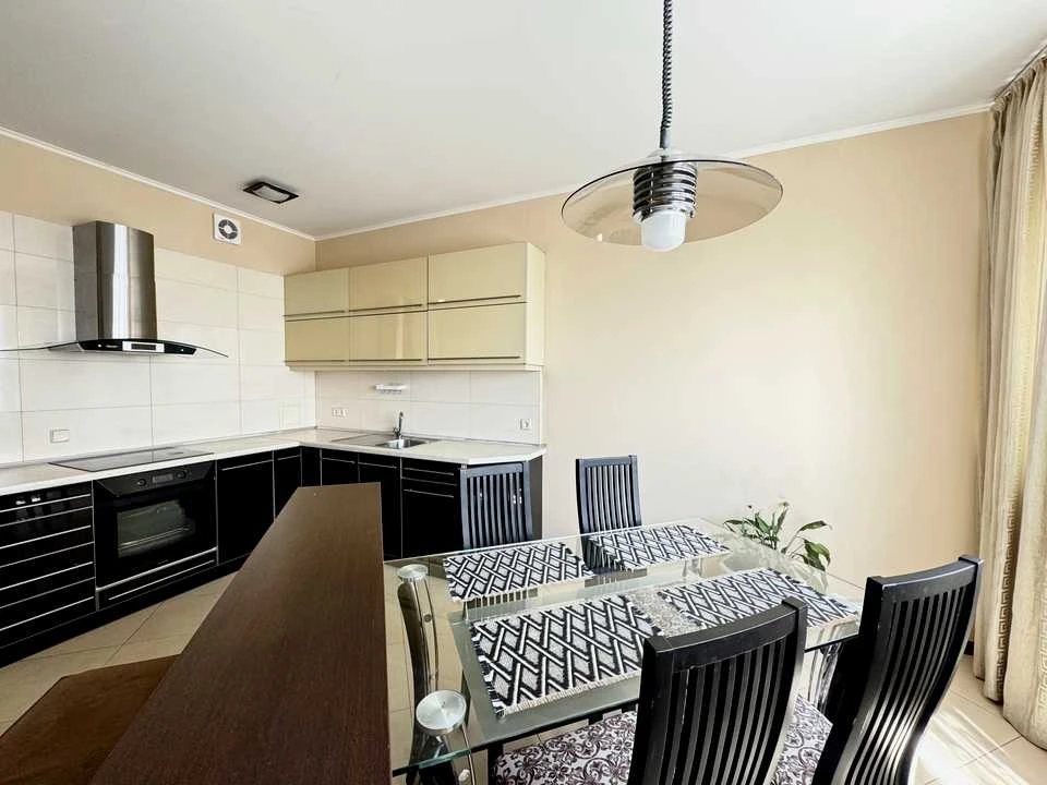 Apartment. Alexander Mishugy Street, Kyiv
