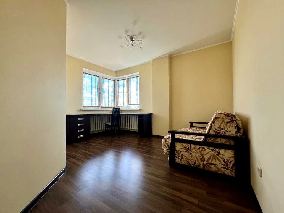 Apartment. Alexander Mishugy Street, Kyiv