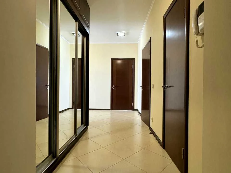 Apartment. Alexander Mishugy Street, Kyiv