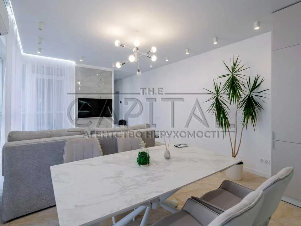 Apartment. Mykola Bazhan Prospekt, Kyiv