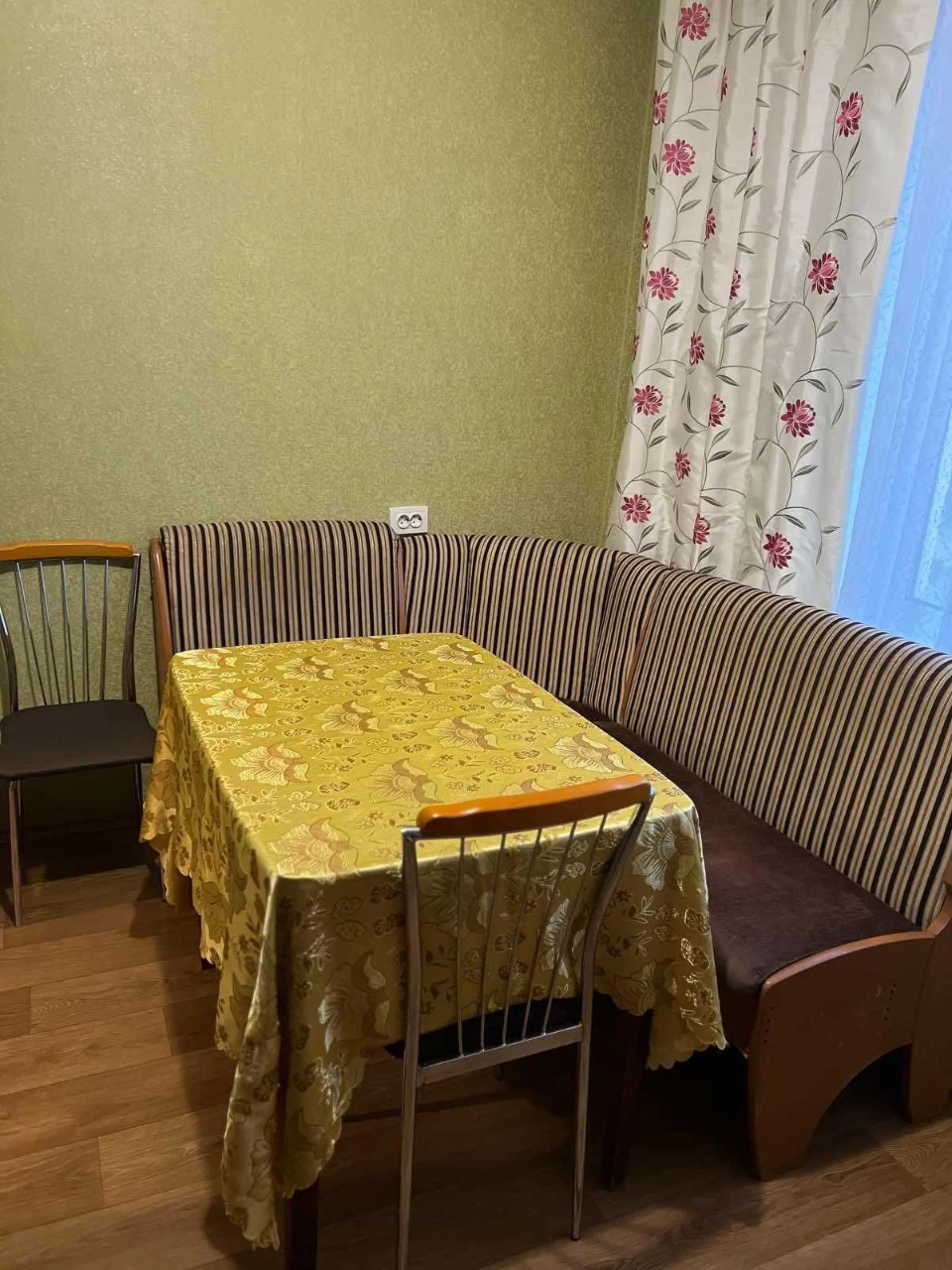 For sale, 1-room apartment on Frunzensky