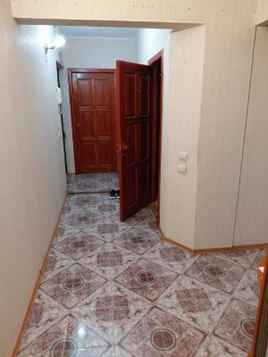Продається 4-кімнатна квартира, вулиця Тракторобудівників, Салто