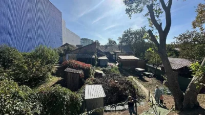 Sale of a plot of land with direct access to a fountain