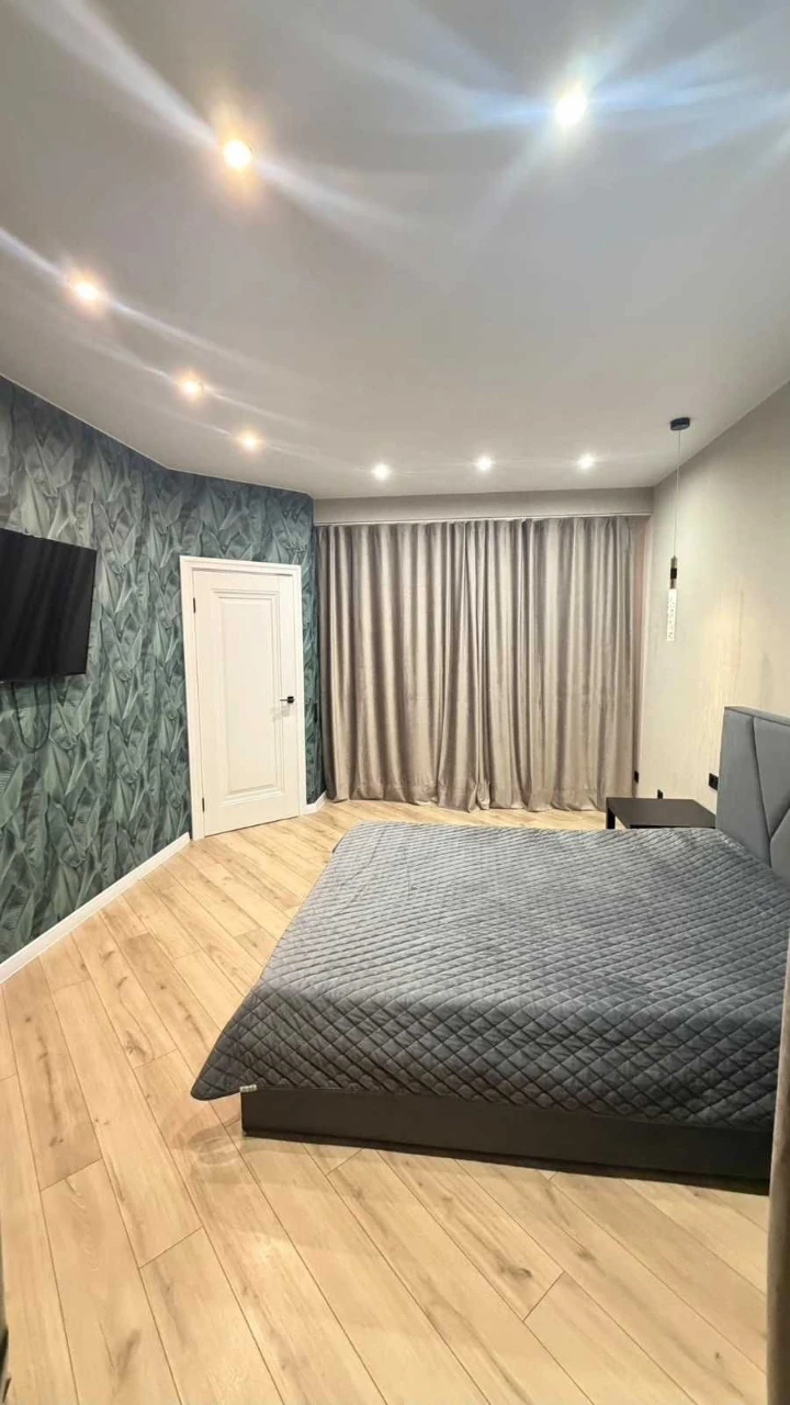 One-bedroom apartment for sale in the "Naberezniy Quarter" residential complex, city
