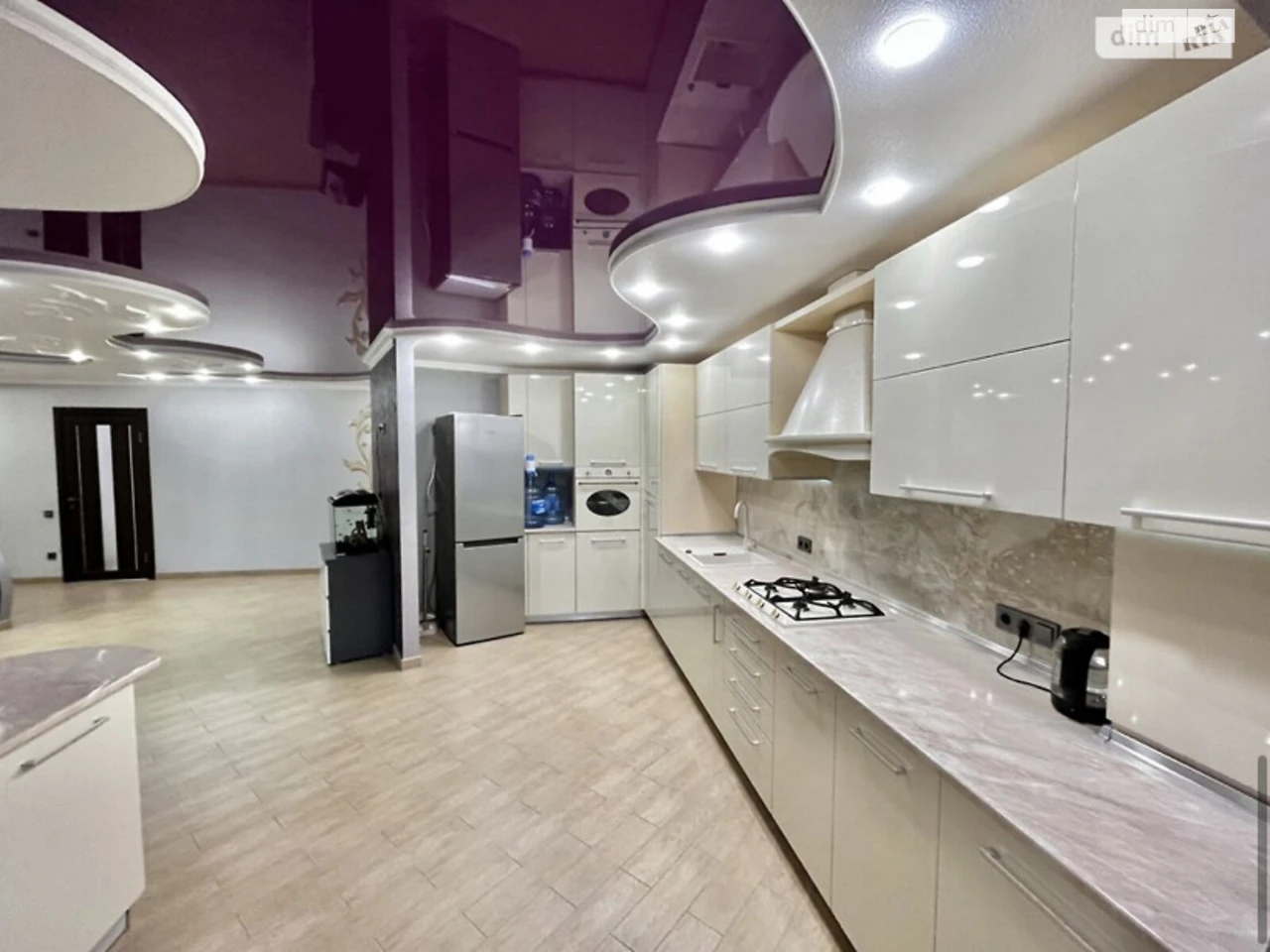 Apartment for Sale, Podil