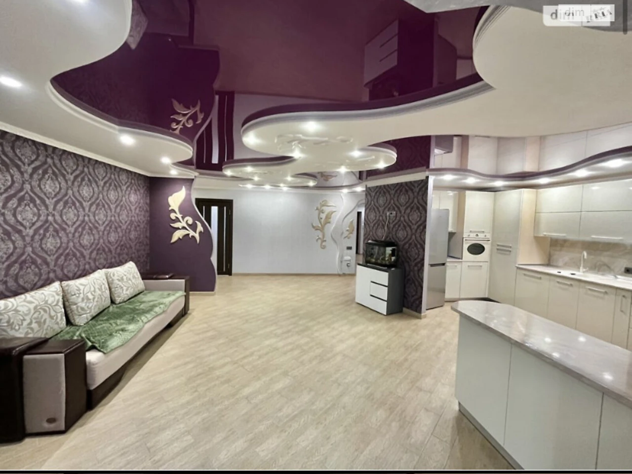Apartment for Sale, Podil