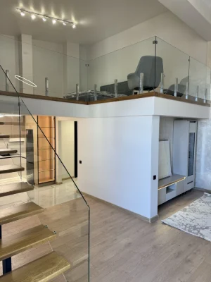 Exclusive! Two-level apartment with designer renovation 78 sq m
