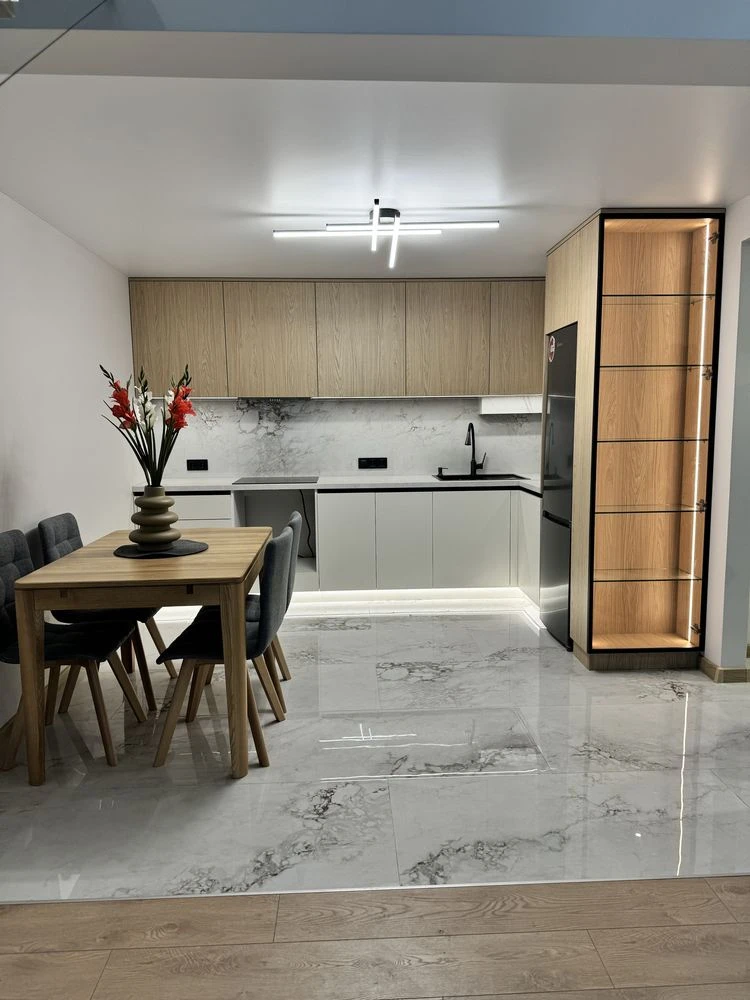 Exclusive! Two-level apartment with designer renovation 78 sq m