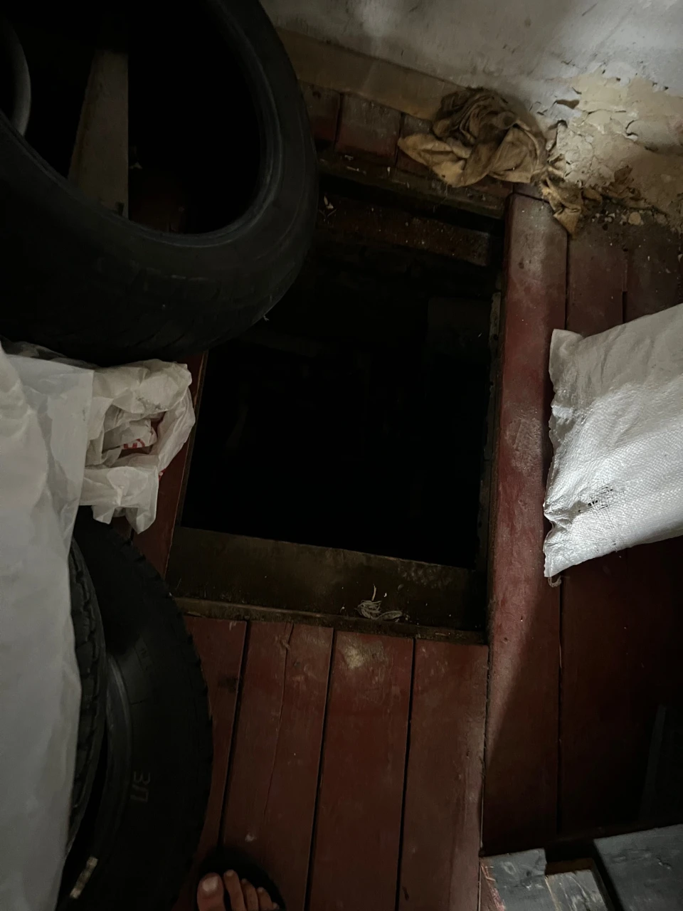 For Sale: Garage with basement