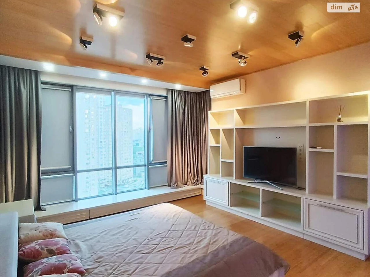 Long-Term Rental Apartment, Poznyaky