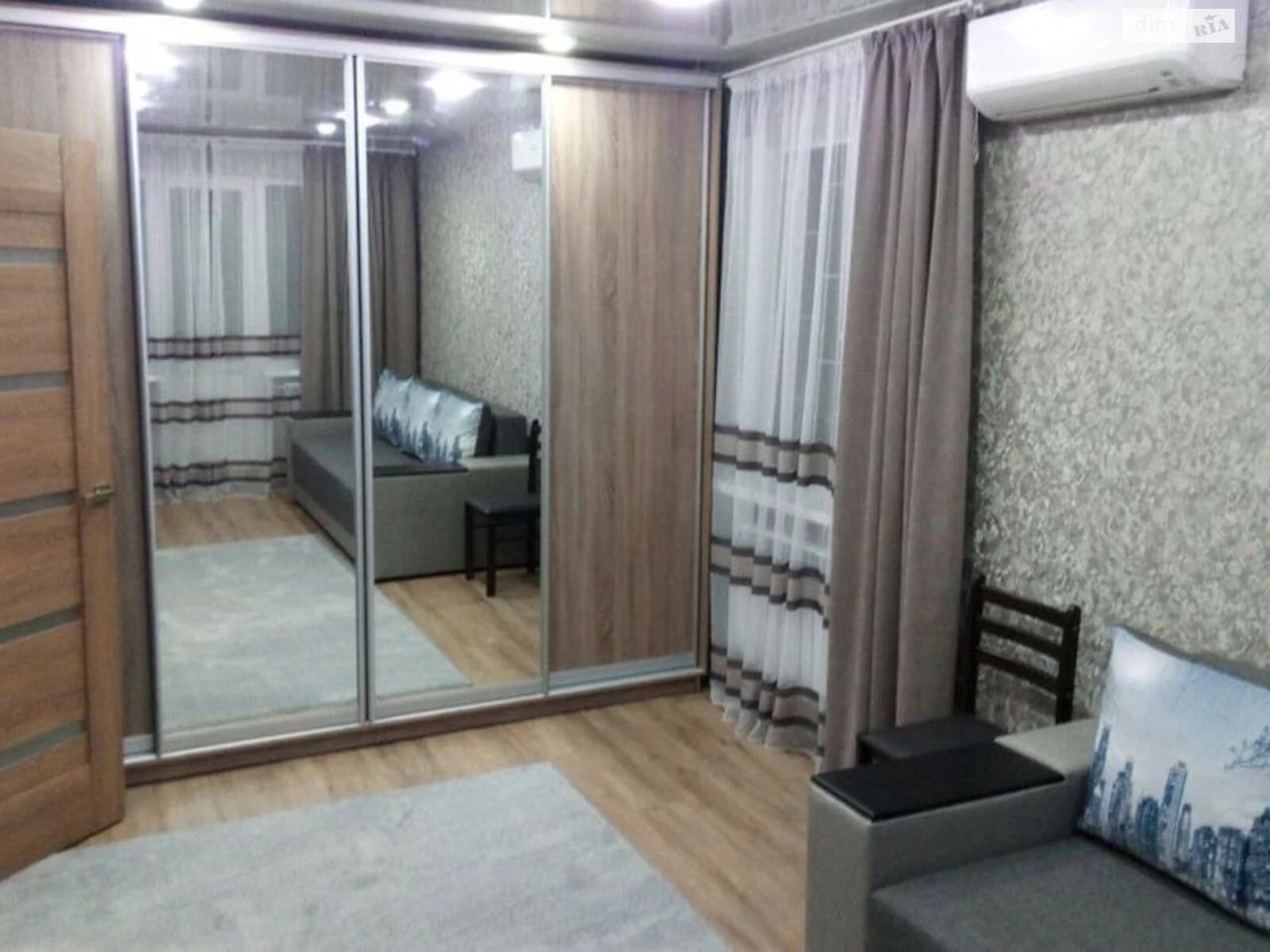 Long-Term Rental Apartment, Vydradny