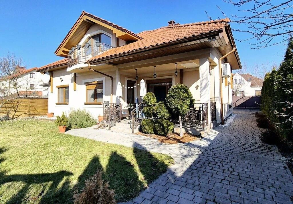 Будинок, Великий Галагов, 300 м²