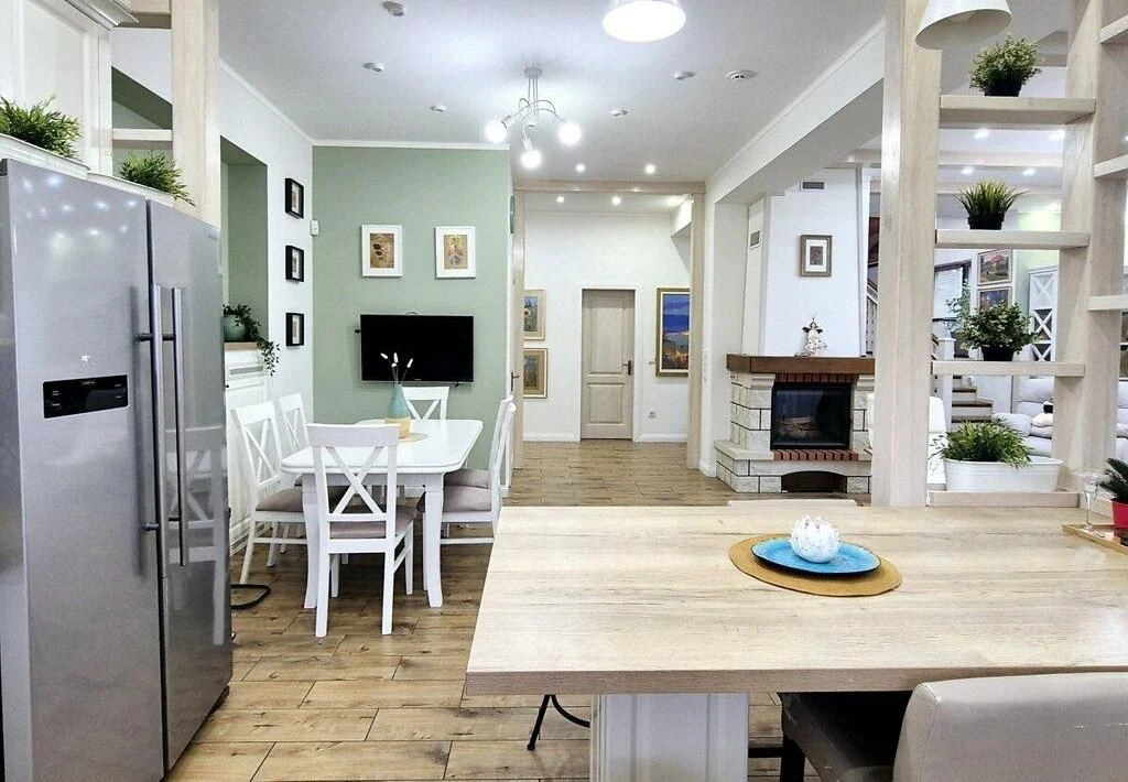 Будинок, Великий Галагов, 300 м²