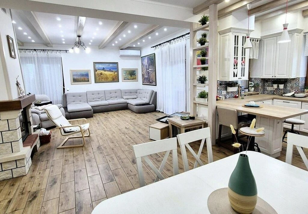 Будинок, Великий Галагов, 300 м²