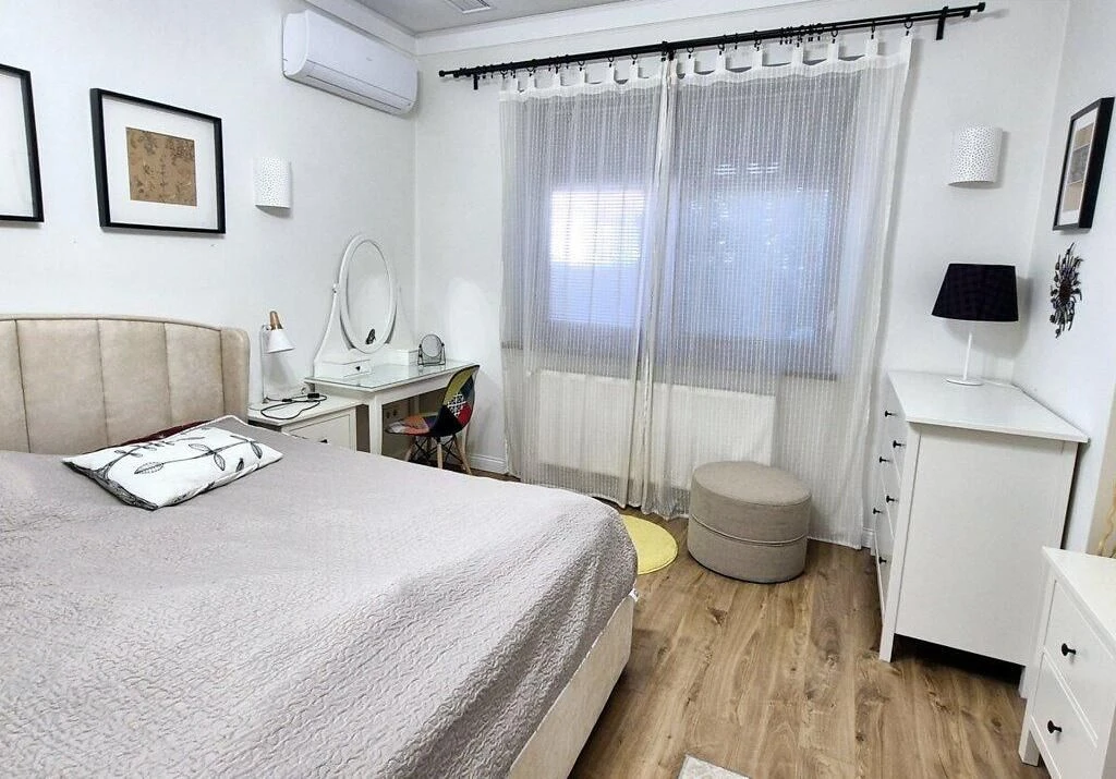 Будинок, Великий Галагов, 300 м²