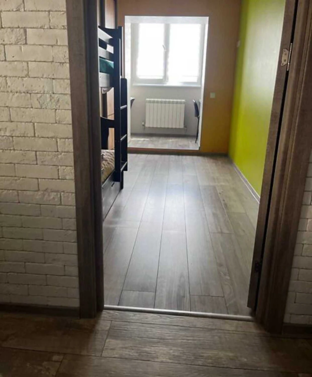3-bedroom apartment on Perevyi Street with RENOVATION and A/C