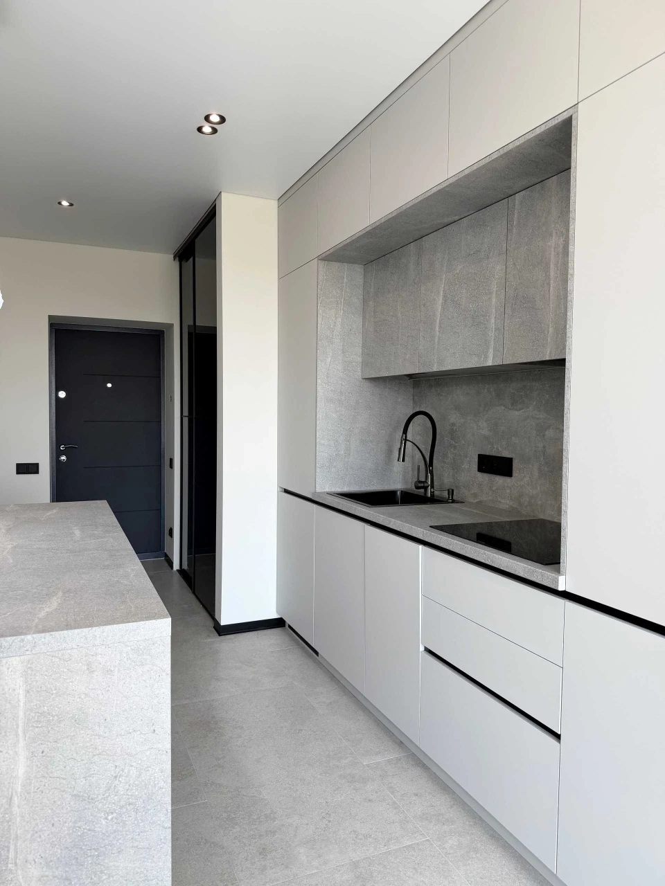 Stylish 1-bedroom apartment in the "Na Shchaslyvom" residential complex | Designer