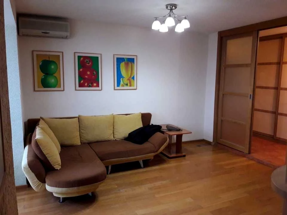 Apartment. Dragamanova st., Kyiv