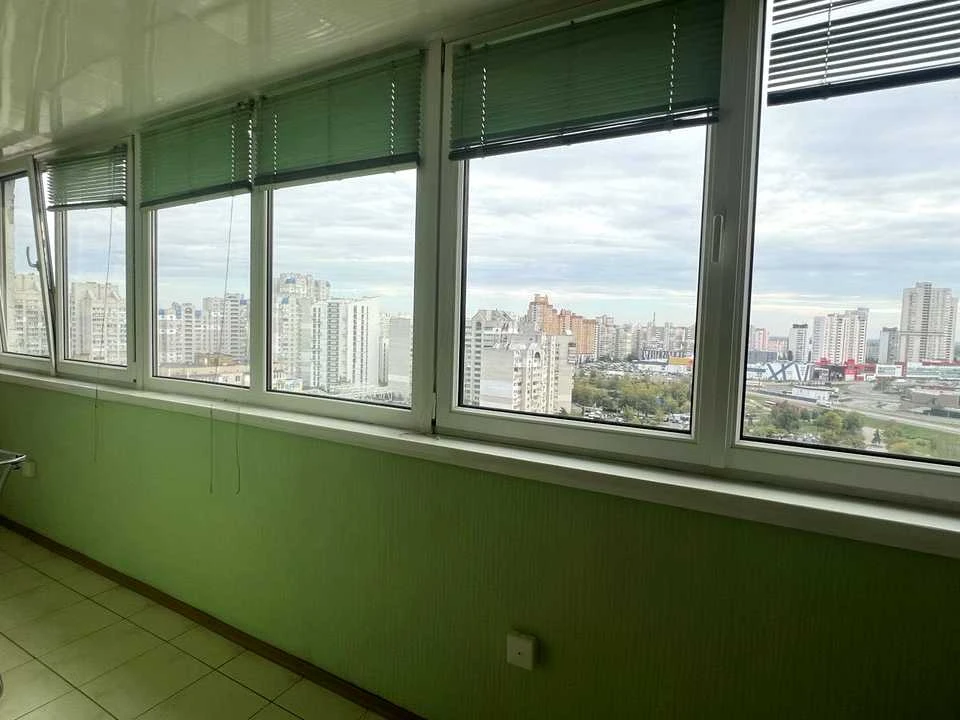 Apartment. Dragamanova st., Kyiv